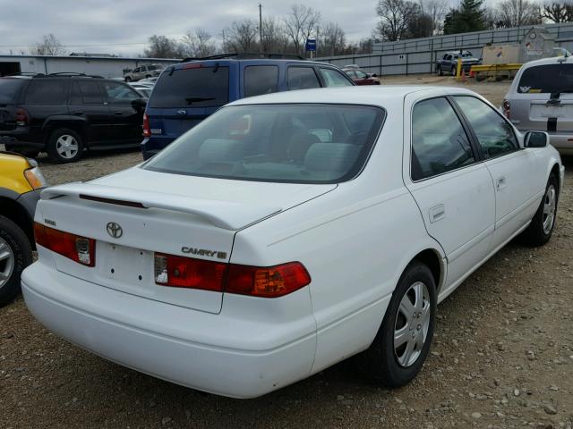 4T1BG22K11U827929 - 2001 TOYOTA CAMRY CE WHITE photo 4