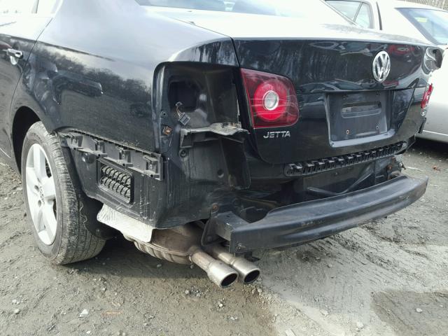 3VWRM71K89M092115 - 2009 VOLKSWAGEN JETTA SE أسود صورة 9