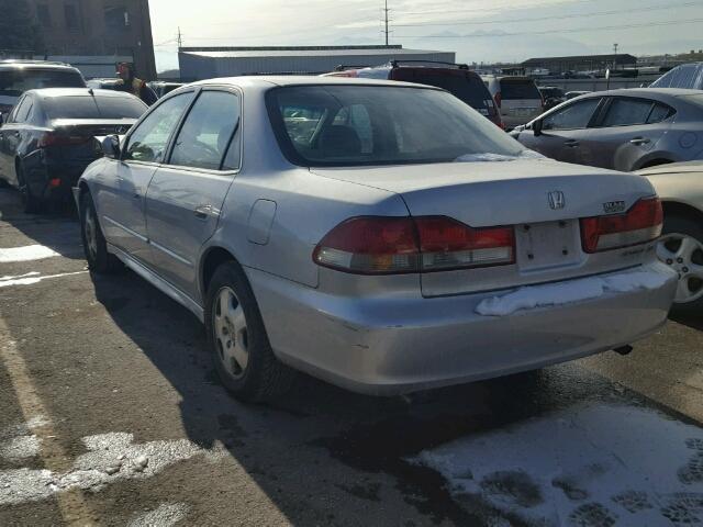 1HGCG16592A055868 - 2002 HONDA ACCORD EX SILVER photo 3