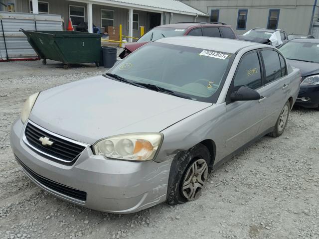 1G1ZS58FX7F307036 - 2007 CHEVROLET MALIBU LS SILVER photo 2