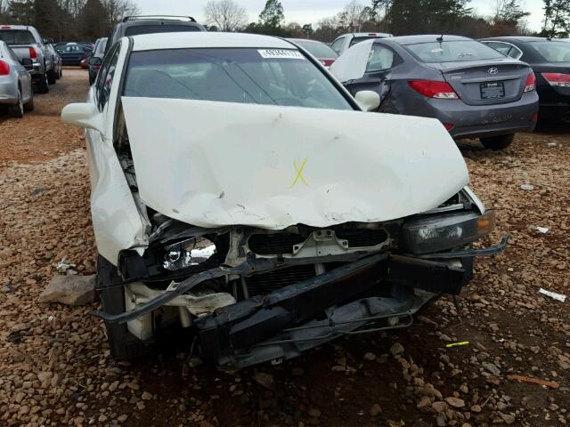 4A3AA46G43E084213 - 2003 MITSUBISHI GALANT ES WHITE photo 9