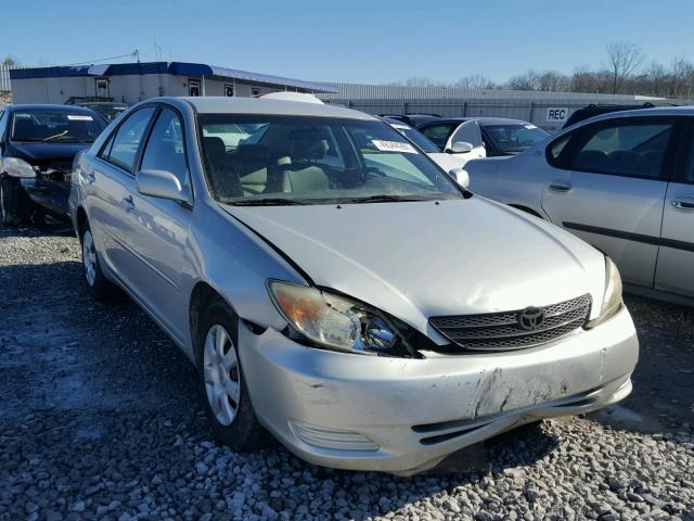 4T1BE32KX4U893766 - 2004 TOYOTA CAMRY LE GOLD photo 1