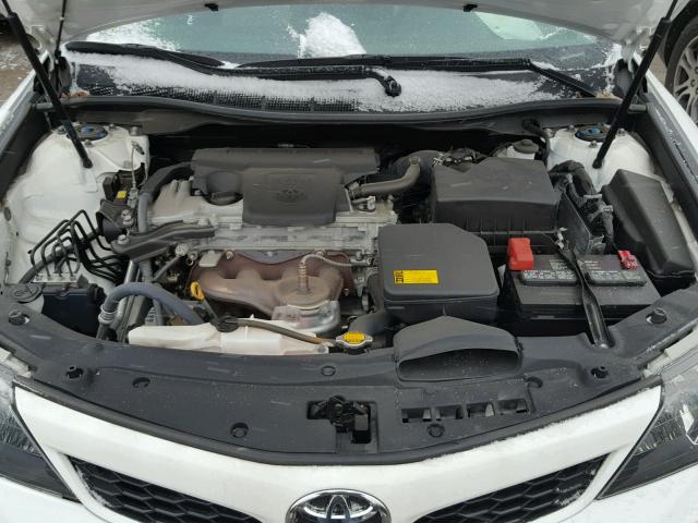 4T1BF1FK4DU288136 - 2013 TOYOTA CAMRY L WHITE photo 7