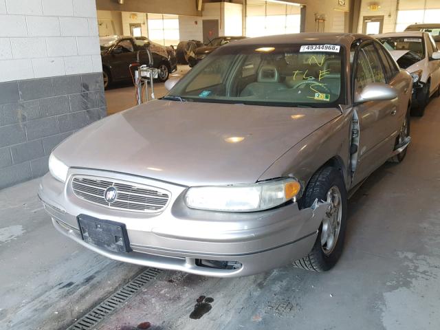 2G4WB55K421115831 - 2002 BUICK REGAL LS GOLD photo 2
