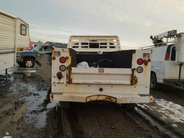 1FDSF35P95ED02438 - 2005 FORD F350 SRW S WHITE photo 10