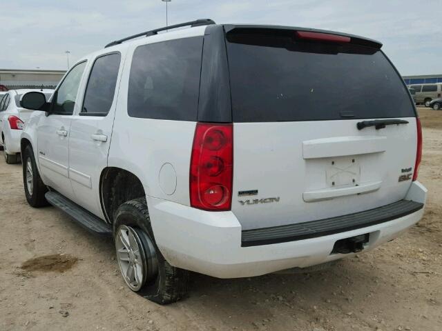 1GKS1AE04BR231359 - 2011 GMC YUKON SLE WHITE photo 3