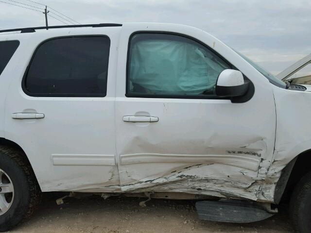 1GKS1AE04BR231359 - 2011 GMC YUKON SLE WHITE photo 9