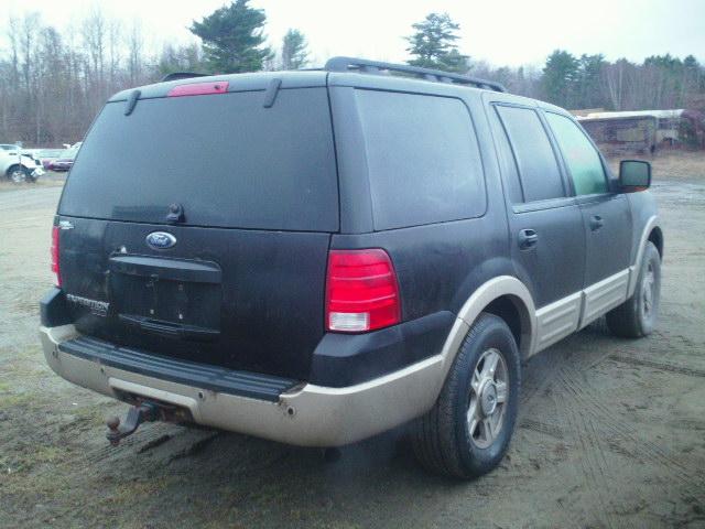 1FMFU18526LA47487 - 2006 FORD EXPEDITION BLACK photo 4