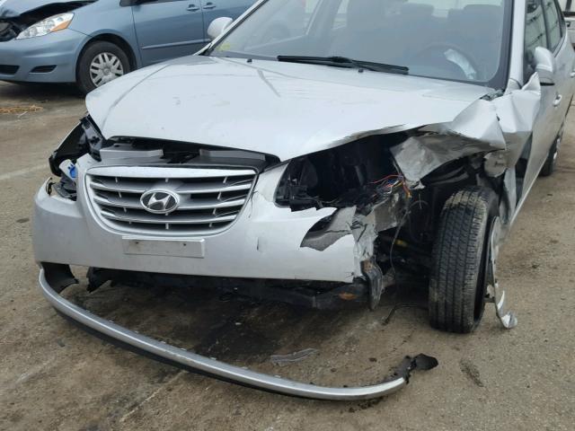 KMHDU4AD6AU920509 - 2010 HYUNDAI ELANTRA BL SILVER photo 9