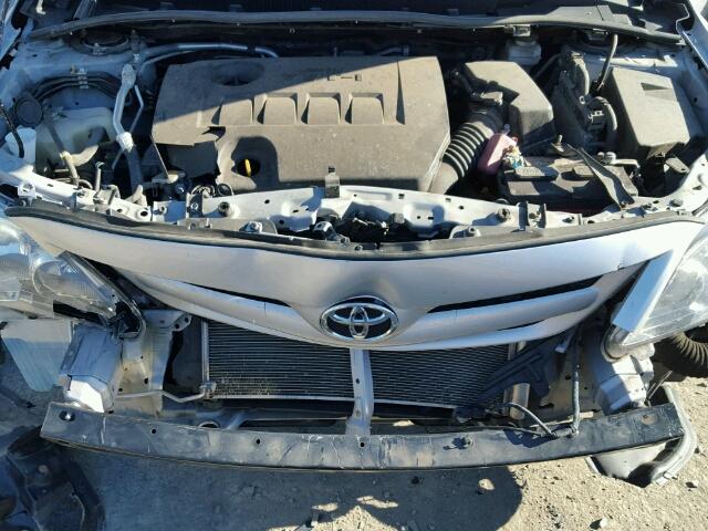 2T1BU4EEXCC779376 - 2012 TOYOTA COROLLA BA SILVER photo 7