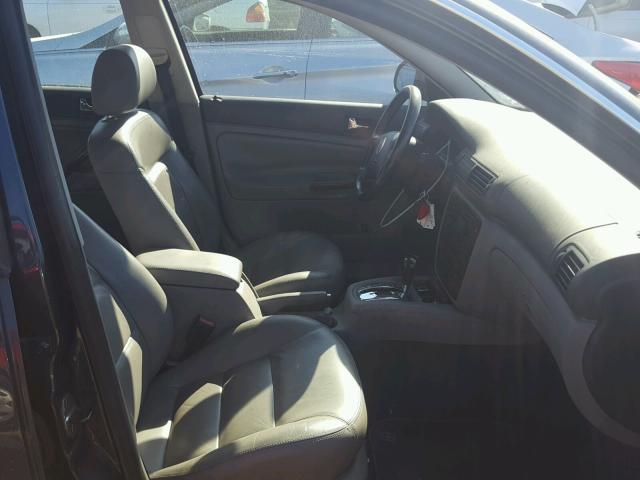 WVWRH63B14P156951 - 2004 VOLKSWAGEN PASSAT GLX 蓝色 照片 5