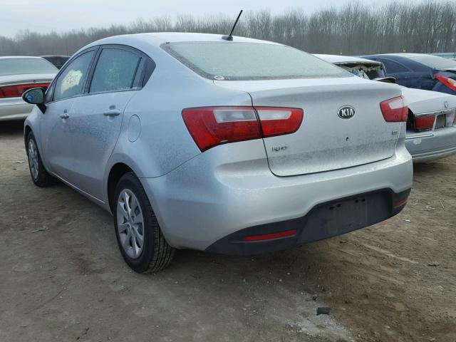 KNADM4A3XF6438615 - 2015 KIA RIO LX Արծաթագույն լուսանկար 3