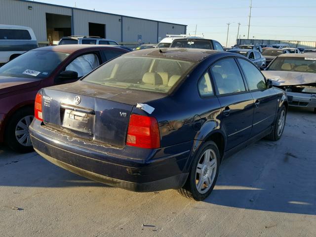 WVWPD23B7YP223196 - 2000 VOLKSWAGEN PASSAT GLX 蓝色 照片 4