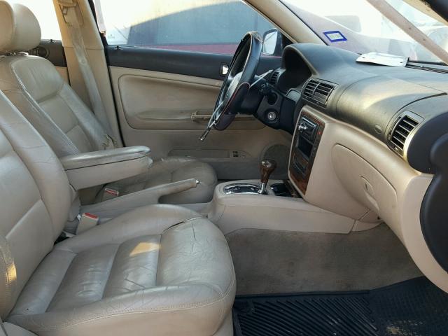 WVWPD23B7YP223196 - 2000 VOLKSWAGEN PASSAT GLX 蓝色 照片 5