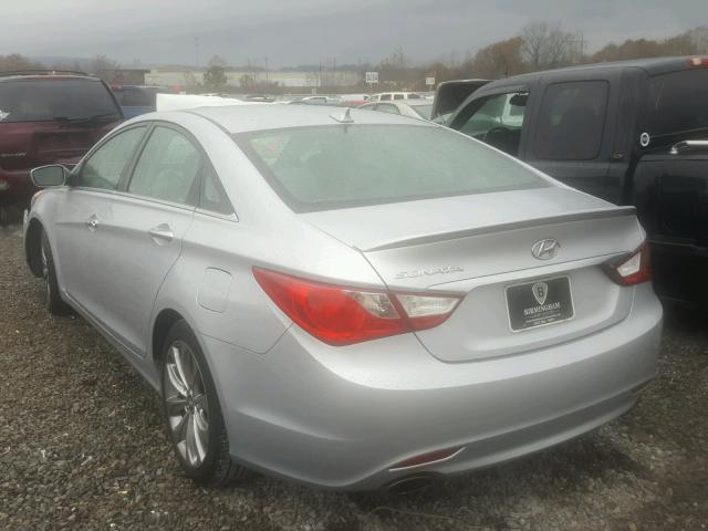 5NPEC4AC2DH536583 - 2013 HYUNDAI SONATA SE SILVER photo 3