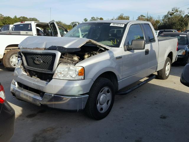 1FTPX12545NB69344 - 2005 FORD F150 SILVER photo 2