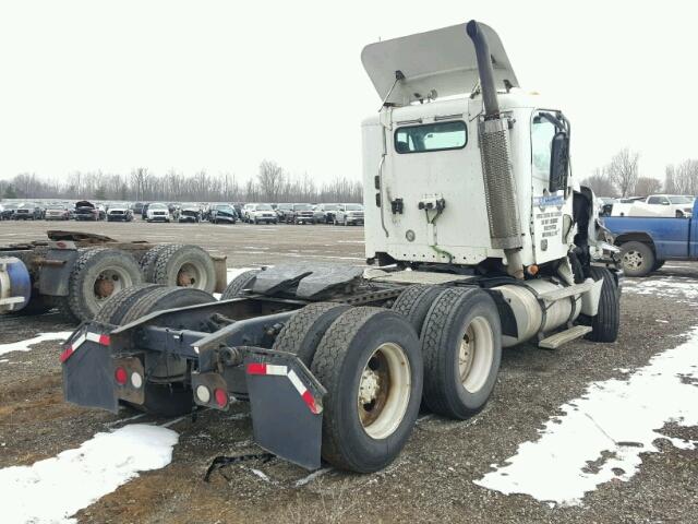 1FUJA6CK17LY66745 - 2007 FREIGHTLINER CONVENTION WHITE photo 4