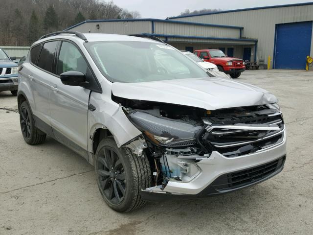 1FMCU9GD8HUA37263 - 2017 FORD ESCAPE SE 银色 照片 1