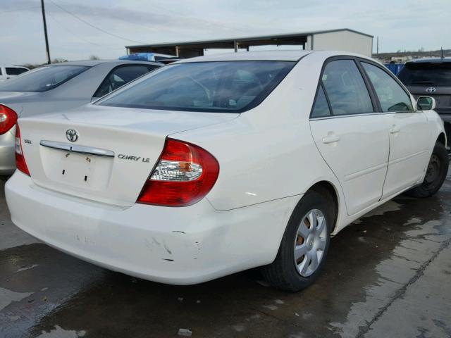 JTDBE32K420056357 - 2002 TOYOTA CAMRY LE WHITE photo 4