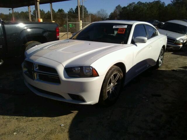 2C3CDXHG3DH555557 - 2013 DODGE CHARGER SX WHITE photo 2