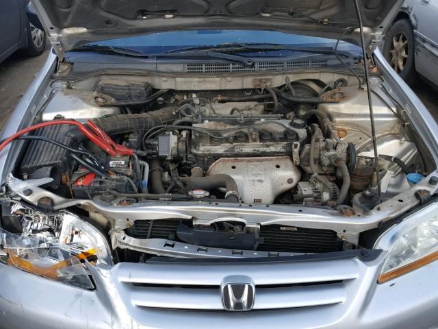 1HGCF86602A087774 - 2002 HONDA ACCORD VAL SILVER photo 7