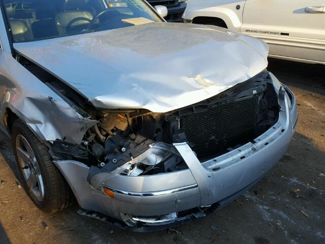 WVWRH63B54P059459 - 2004 VOLKSWAGEN PASSAT GLX SILVER photo 9