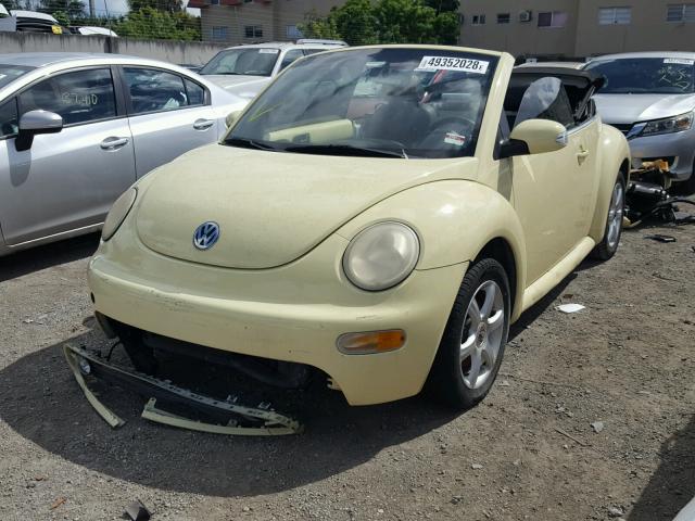 3VWCD31Y85M312589 - 2005 VOLKSWAGEN NEW BEETLE Sarı foto 2