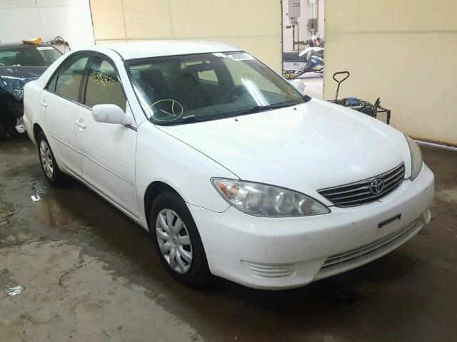 4T1BE30K35U623072 - 2005 TOYOTA CAMRY LE WHITE photo 1