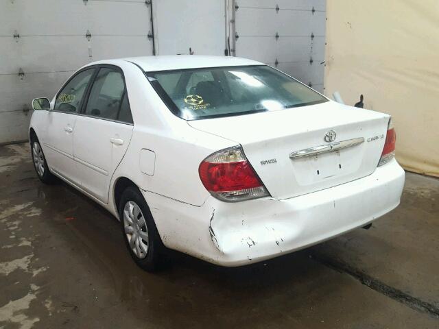 4T1BE30K35U623072 - 2005 TOYOTA CAMRY LE WHITE photo 3