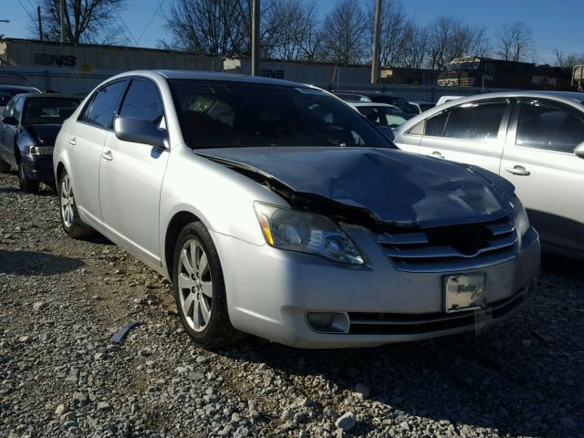 4T1BK36B75U038933 - 2005 TOYOTA AVALON XL SILVER photo 1