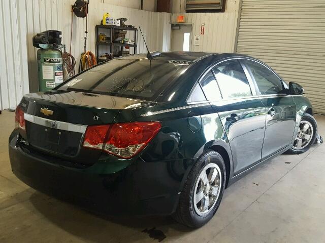 1G1PC5SB2F7165266 - 2015 CHEVROLET CRUZE LT GREEN photo 4