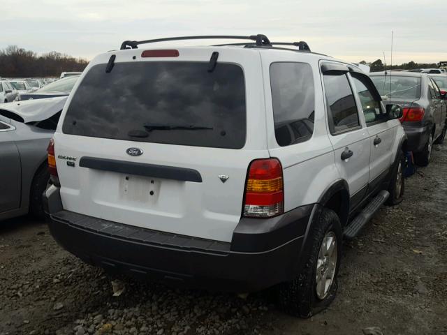 1FMYU93176KC65619 - 2006 FORD ESCAPE XLT WHITE photo 4