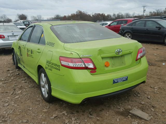 4T1BF3EK6BU149605 - 2011 TOYOTA CAMRY BASE GREEN photo 3