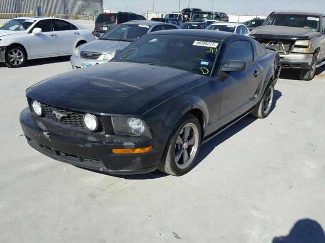 1ZVFT82H365195247 - 2006 FORD MUSTANG GT BLACK photo 2