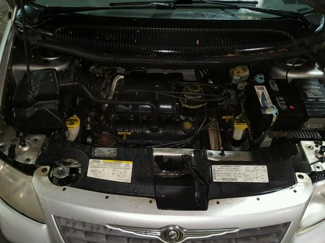 1C4GJ25332B521439 - 2002 CHRYSLER VOYAGER SILVER photo 7