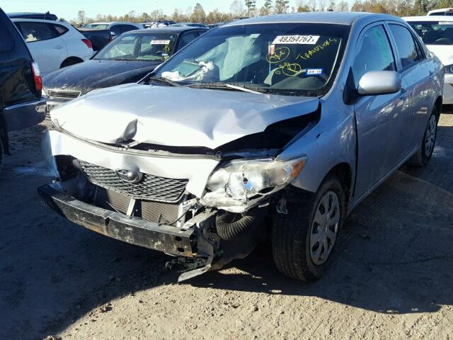 1NXBU4EE0AZ260459 - 2010 TOYOTA COROLLA BA SILVER photo 2