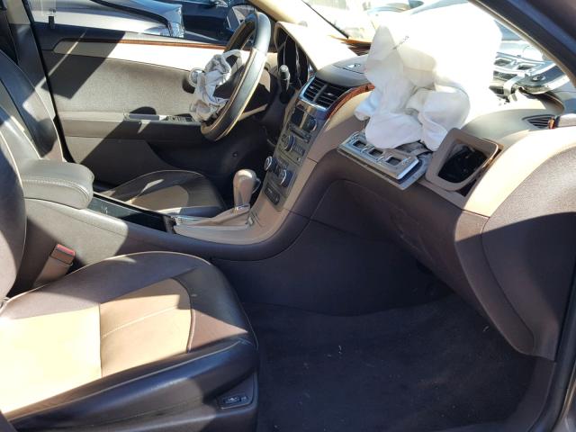 1G1ZG5E7XCF254346 - 2012 CHEVROLET MALIBU LTZ 棕色 照片 5