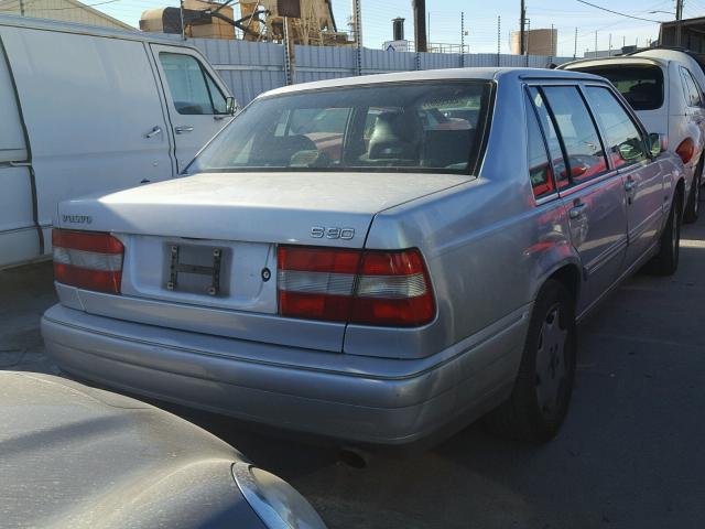 YV1KS9606W1126617 - 1998 VOLVO S90 SILVER photo 4