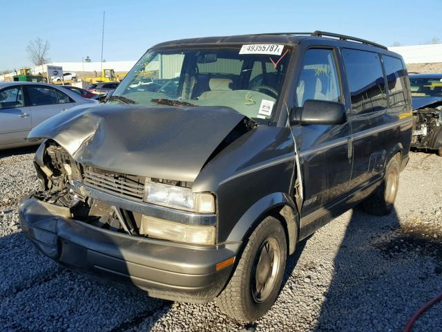 1GNDM19W9TB163958 - 1996 CHEVROLET ASTRO GRAY photo 2