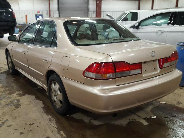 1HGCG16561A015679 - 2001 HONDA ACCORD EX GOLD photo 3