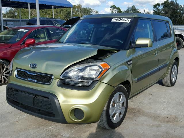 KNDJT2A58C7378161 - 2012 KIA SOUL GREEN photo 2