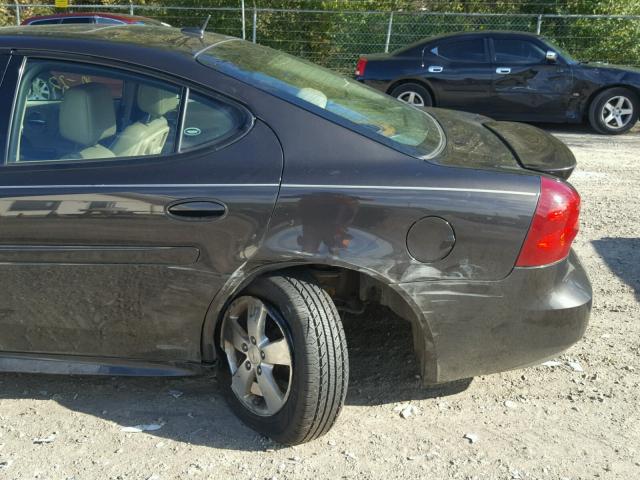2G2WP582181165830 - 2008 PONTIAC GRAND PRIX GRAY photo 9
