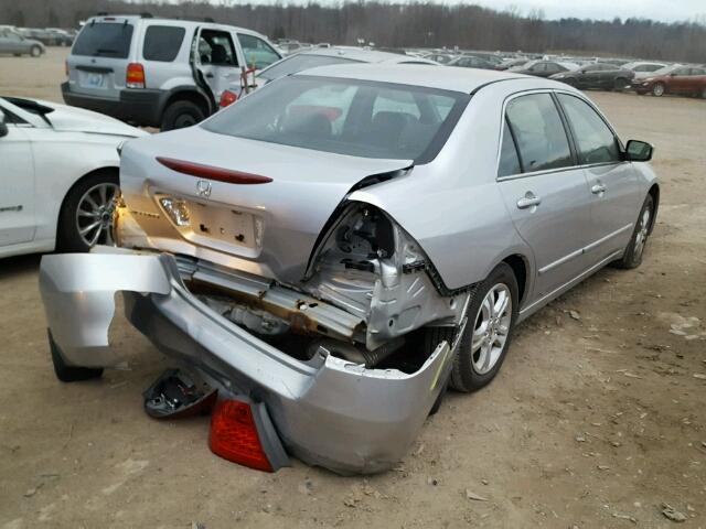 1HGCM56366A128912 - 2006 HONDA ACCORD SE SILVER photo 4