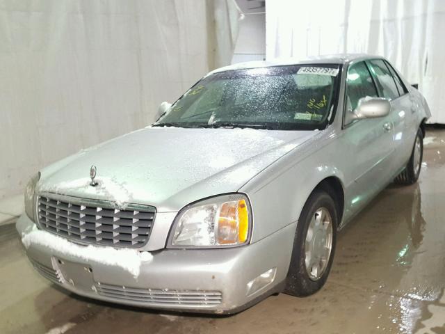 1G6KD54Y0YU170196 - 2000 CADILLAC DEVILLE GRAY photo 2