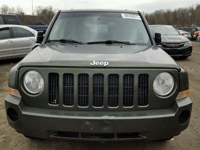 1J8FF28W88D547544 - 2008 JEEP PATRIOT SP GREEN photo 9