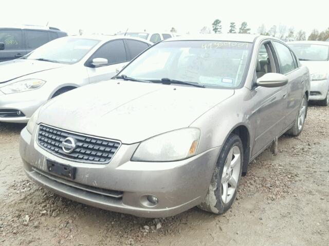 1N4BL11D55C200598 - 2005 NISSAN ALTIMA SE TAN photo 2