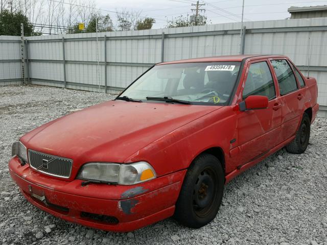 YV1LS5546W1432900 - 1998 VOLVO S70 RED photo 2