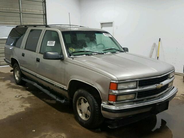 3GNEC16R2XG183732 - 1999 CHEVROLET SUBURBAN C SILVER photo 1