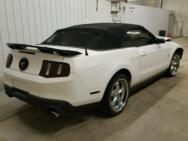 1ZVBP8FF1C5282149 - 2012 FORD MUSTANG GT WHITE photo 4