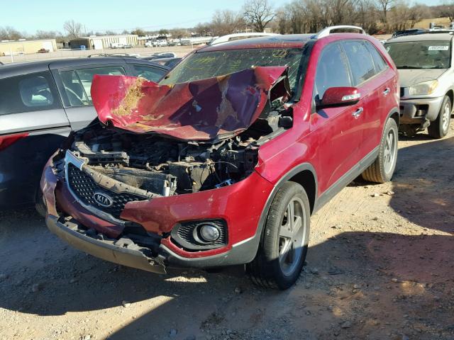 5XYKU4A21BG013146 - 2011 KIA SORENTO EX RED photo 2